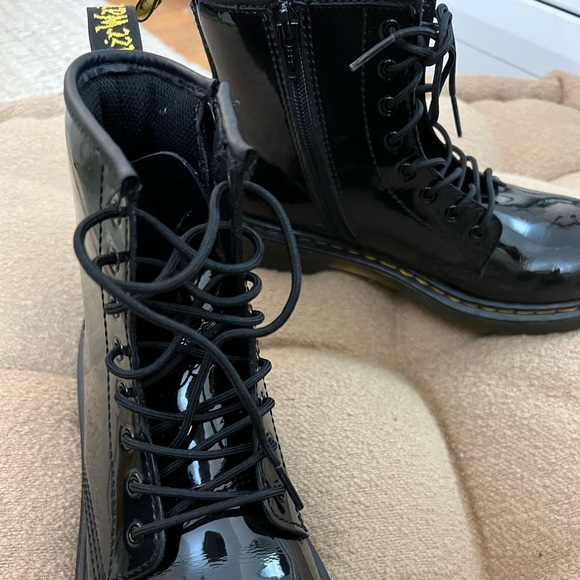 DR.MARTEN BOOTS - Picture 2 of 10